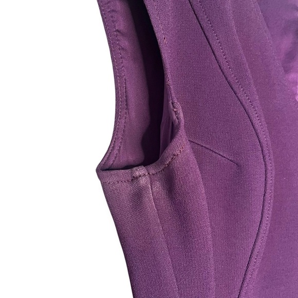 ST. JOHN Peplum Dress Womens 14 Sleeveless V-Neck Mulberry Purple Career Stretch - Picture 6 of 8